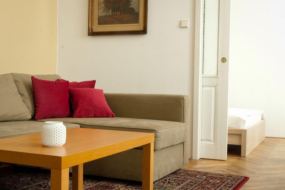 Abc Suites Прага Екстер'єр фото