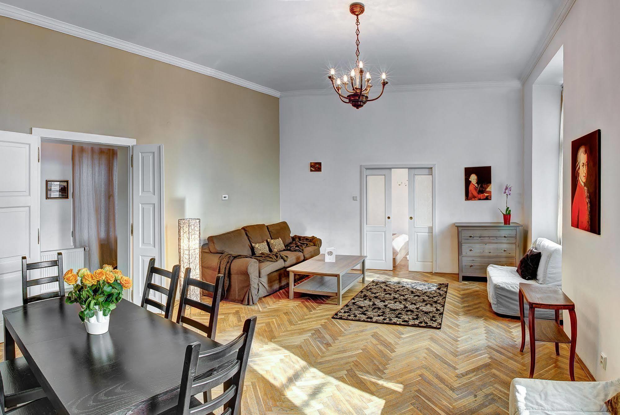 Abc Suites Прага Екстер'єр фото