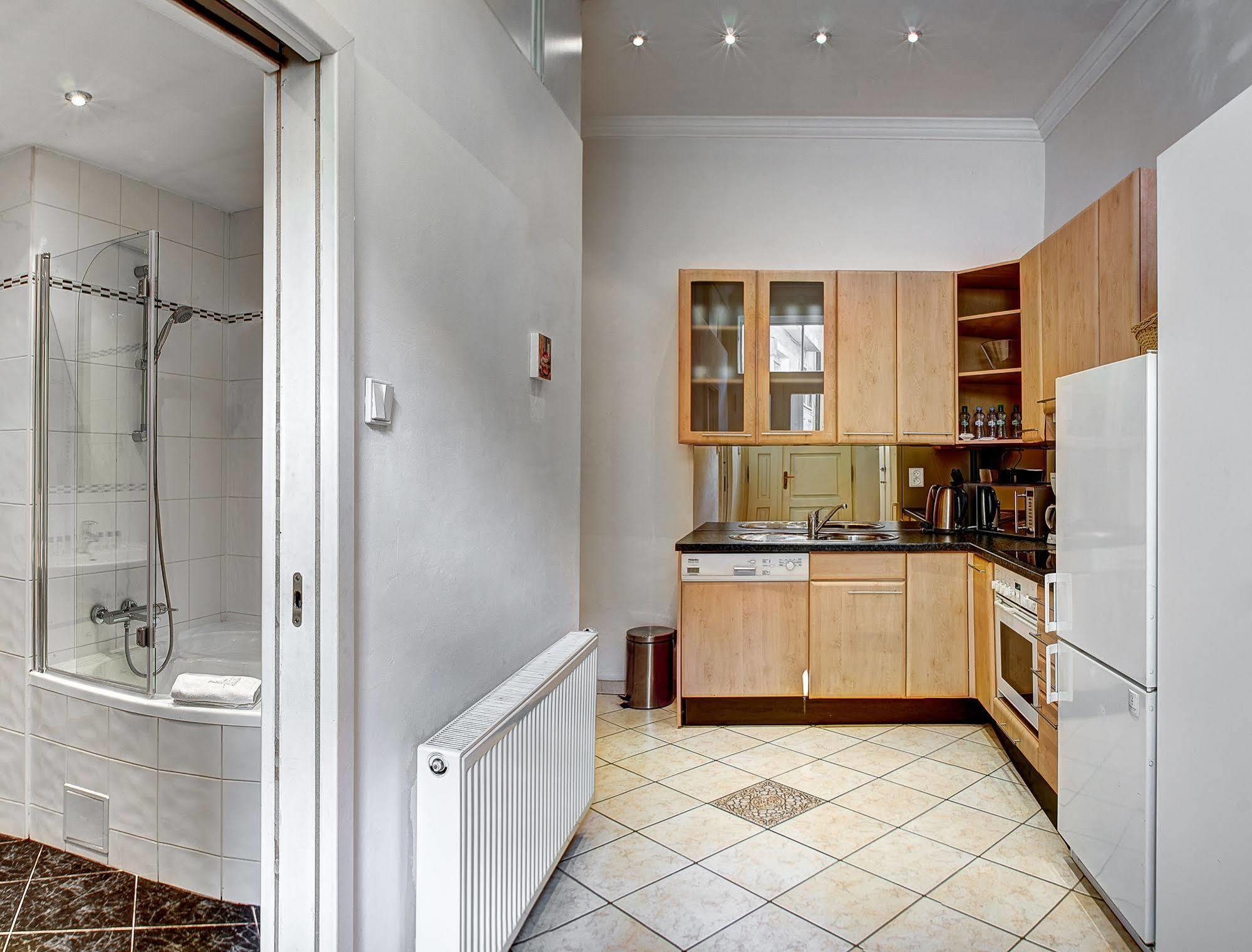 Abc Suites Прага Екстер'єр фото